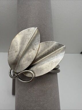 Vintage Napier Silver Tone Leaf Bracelet Modernist Statement 7”